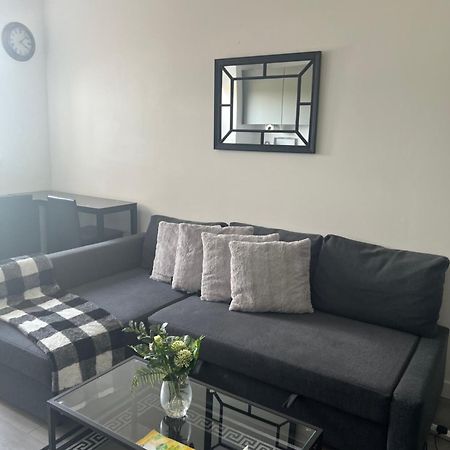 Luxurious Short Stay Flat In Milton Keynes Exterior foto